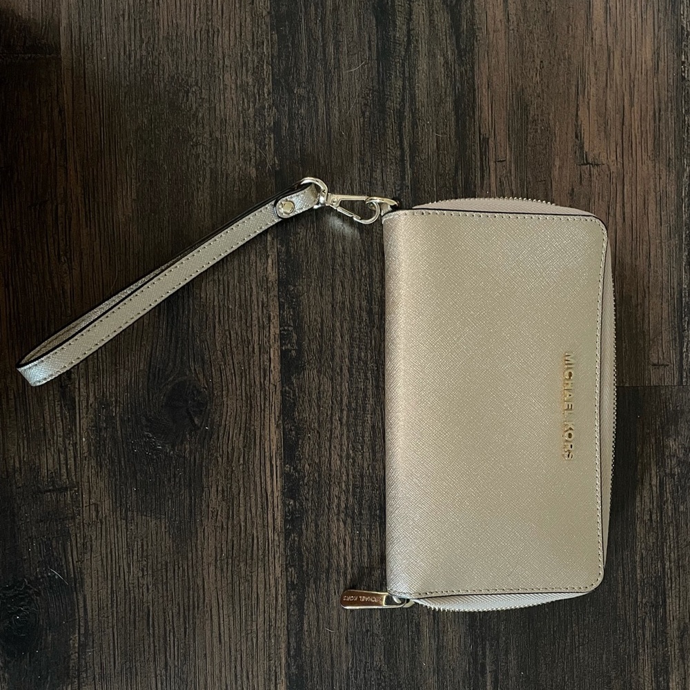 Michael Kors Wristlet